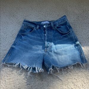 Zara Blue Denim Frayed Hem High-Rise Shorts size 0